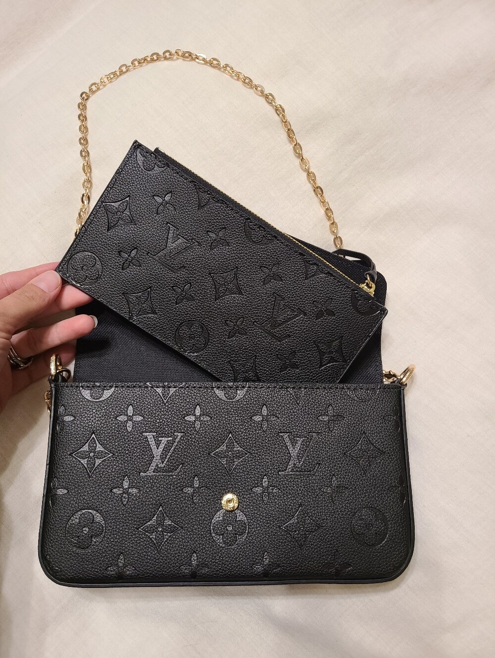 Black Embossed Chain Purse/wallet - Picture 3 of 8